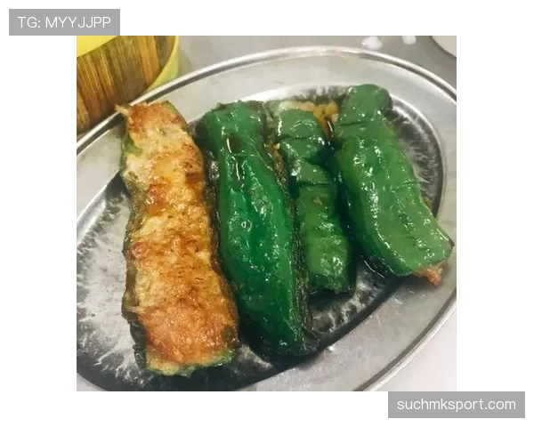 袁悦戴着能买房的表在菜市场挑茄子,隔壁阿姨还以为自己看错人 袁悦戴着能买房的表在菜市场挑茄子,隔壁阿姨还以为自己看错人